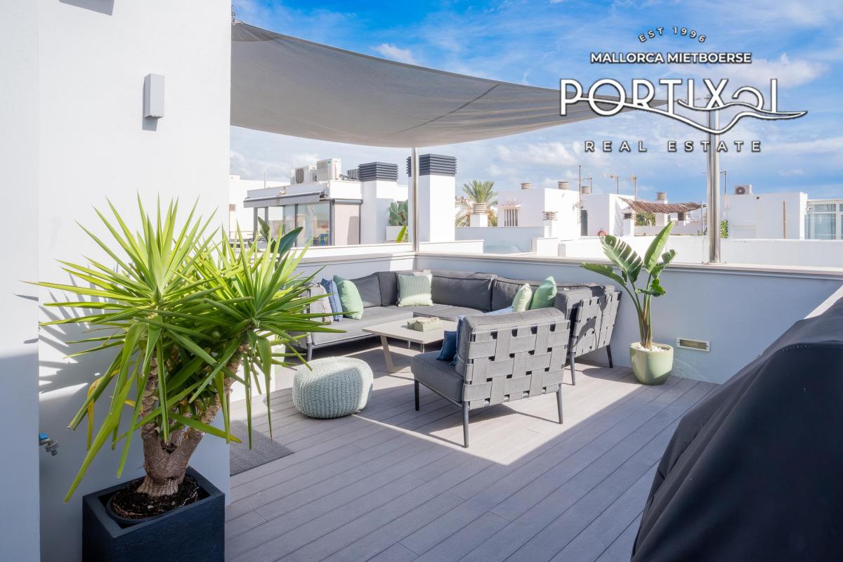 Casa adosada con ascensor en venta en el Molinar
