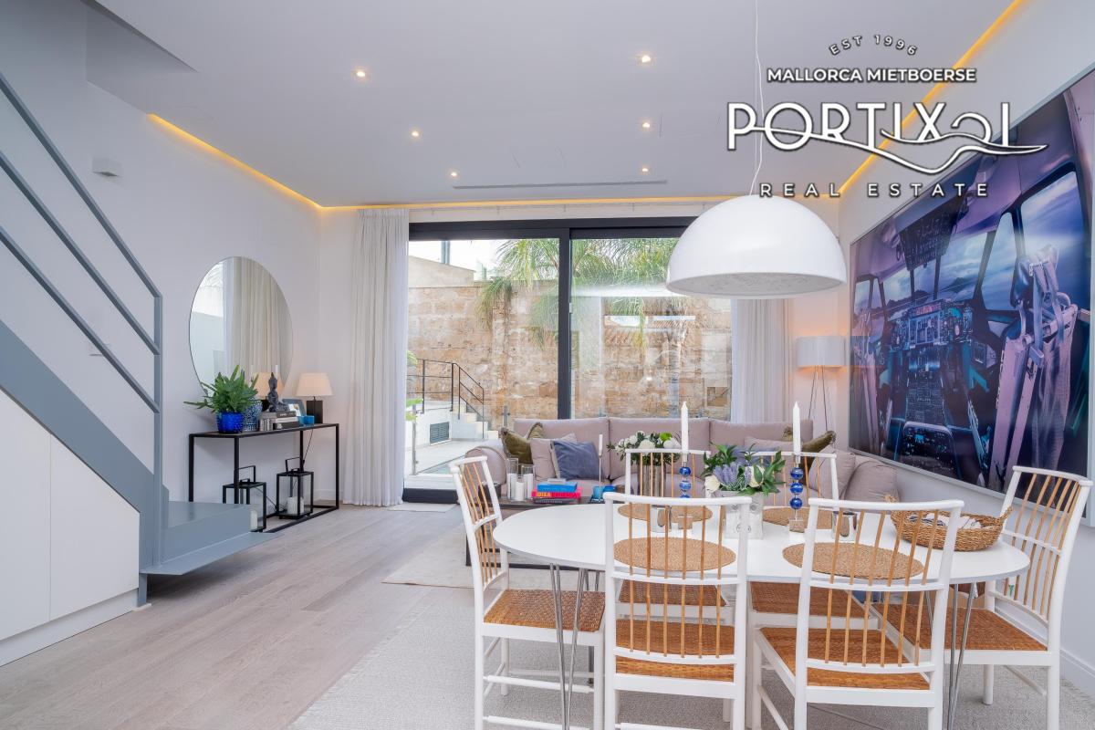 Casa adosada con ascensor en venta en el Molinar