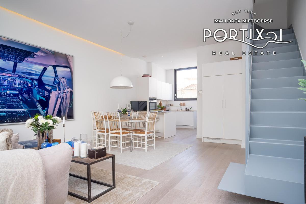 Casa adosada con ascensor en venta en el Molinar
