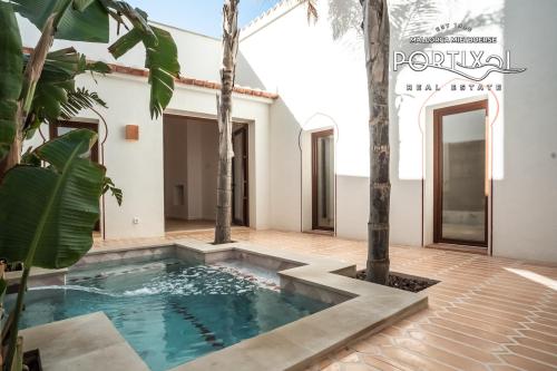 Chalet de ensueño en primera línea de mar en Ciudad Jardín