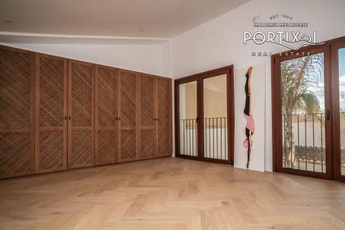 Chalet de ensueño en primera línea de mar en Ciudad Jardín