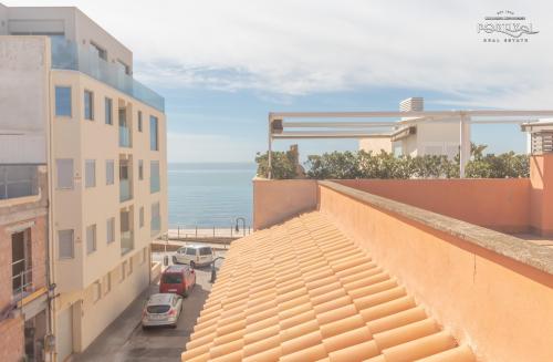 Amplio chalet adosado en venta en el Molinar