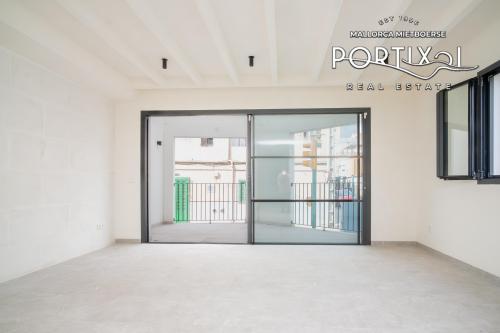 En venta casa adosada en Portixol
