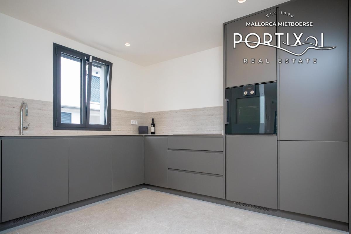 En venta casa adosada en Portixol