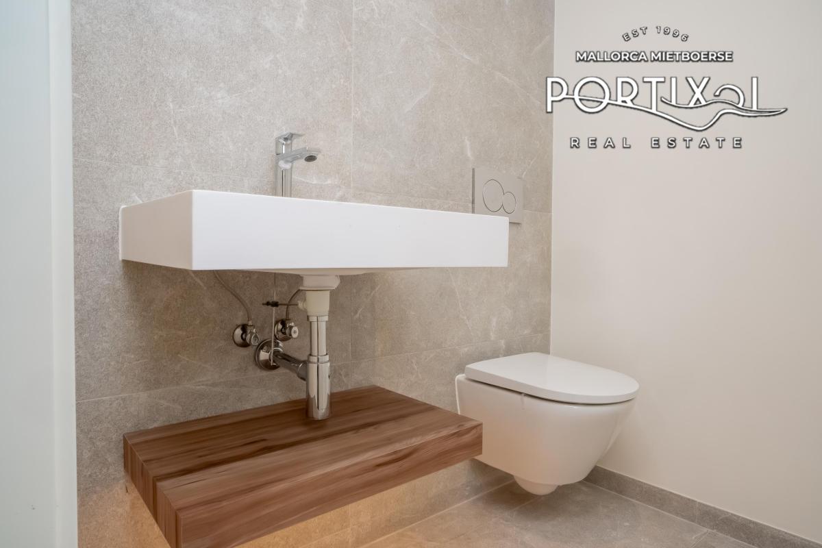 En venta casa adosada en Portixol