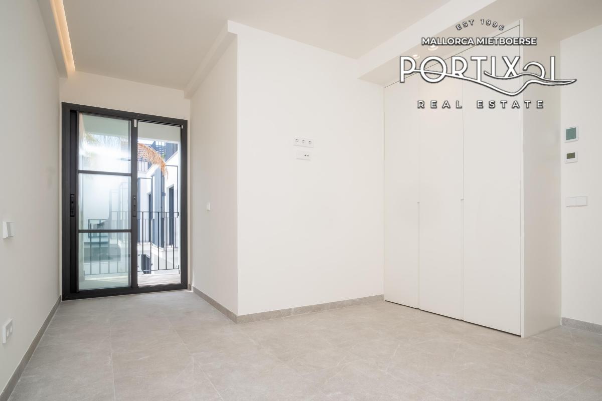 En venta casa adosada en Portixol