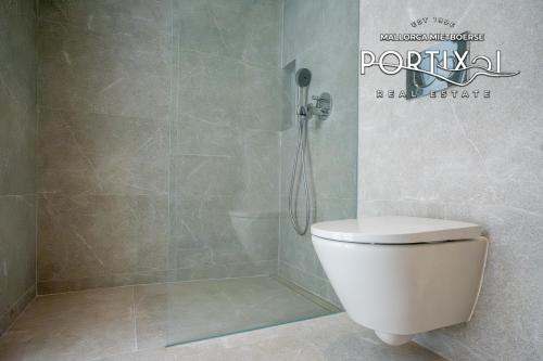 En venta casa adosada en Portixol