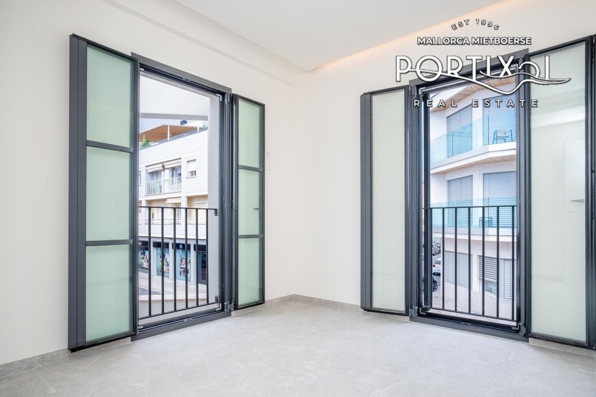 En venta casa adosada en Portixol