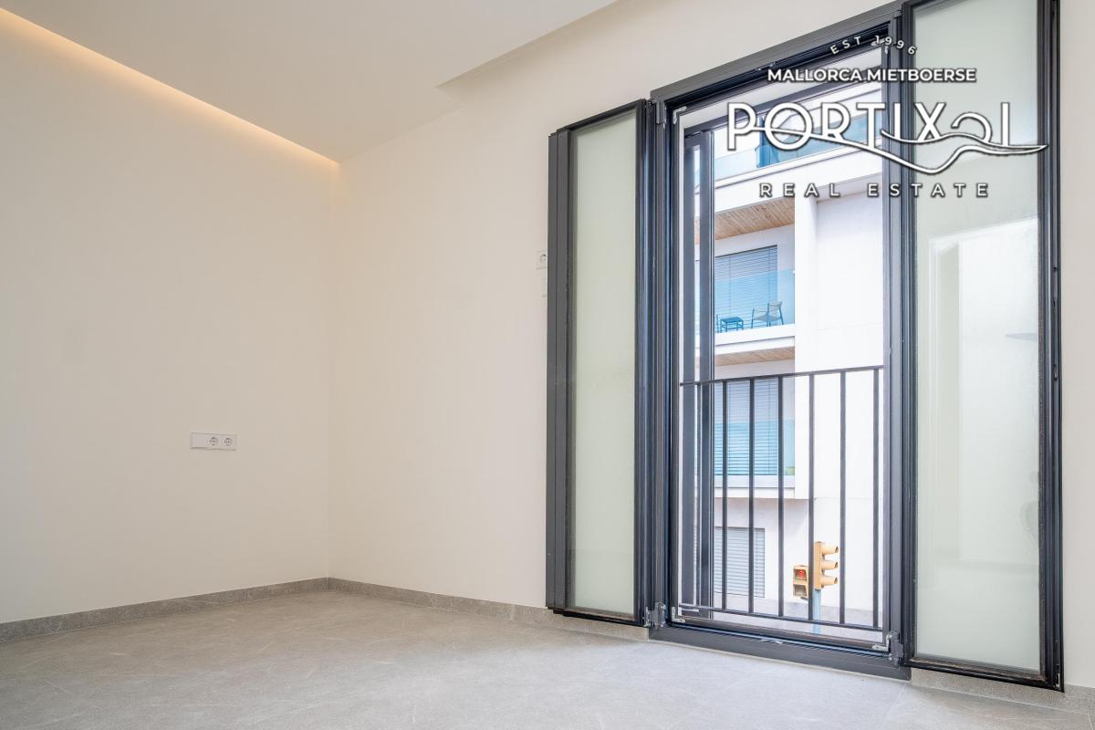 En venta casa adosada en Portixol